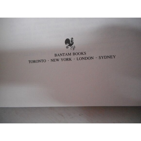 Louis Lamour HONDO Bantam Leatherette Hardcover Western Book L'Amour - Picture 3 of 3